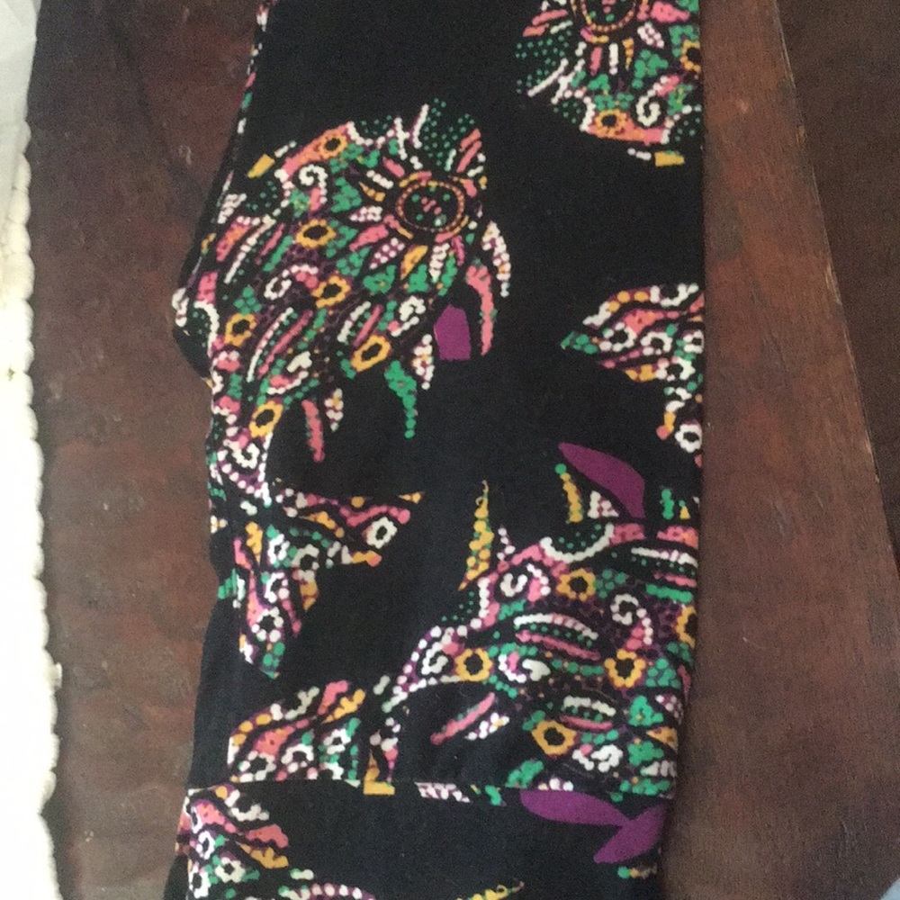Lularoe OS mosaic fish leggings